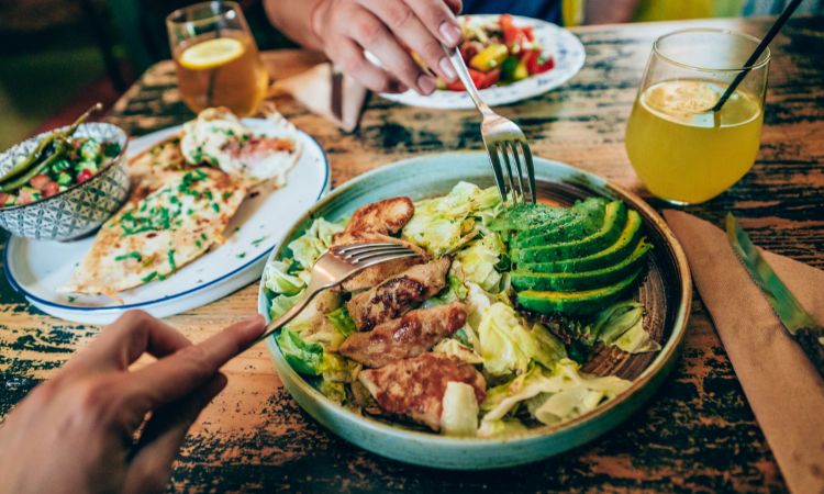 Come sano y mantén tu masa muscular desde casa